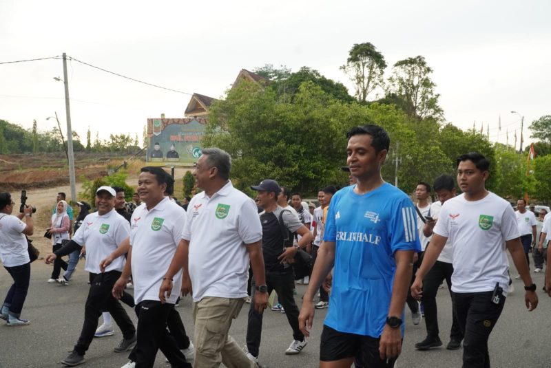 Kapolres Rohul Dampingi Bupati Anton Ikuti Jalan Santai Semarak Hari Lahir Pancasila 2025