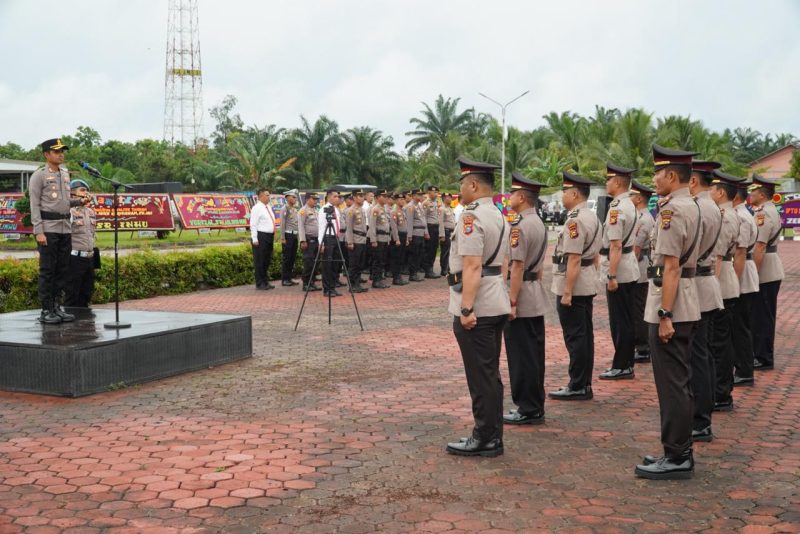 Polres Rokan Hulu Gelar Sertijab Lima Kapolsek, Kapolres Tekankan Profesionalisme dan Amanah Tugas