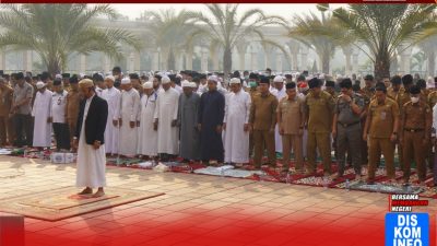 Shalat Istisqa’ Digelar di Rokan Hulu, Harapan Hujan di Tengah Kepungan Kabut Asap