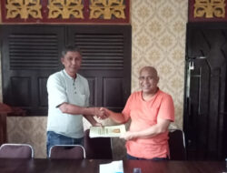 Keluarga Besar Soeltan Tengku Mahmoed Serahkan Data Base Keturunan Raja ke LAM Rokan Hulu