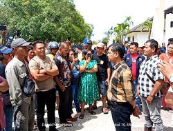 Ratusan Karyawan PT Torganda Rantau Kasai Geruduk Kantor Besar, Tuntut Pembayaran Hak dan Pesangon