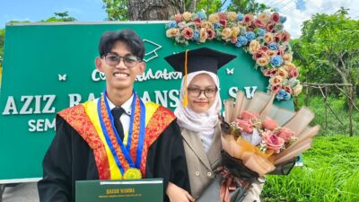 Wisuda Haru Aziz Rahmansyah di Tengah Ibadah Haji Orang Tua