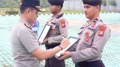 Polres Rokan Hulu PTDH Dua Anggota, Kapolres Tegaskan Komitmen Penegakan Disiplin