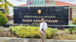 Junaidi Sang Driver yang Bercita-cita Jadi Advokat