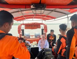 6 Penumpang Kapal Dievakuasi SAR Meranti, Mesin Mati di Perairan Sungai Dua