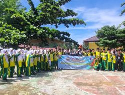 Bripka Harry Guntara Gelar POLIDIK di MTsN 2 Rokan Hulu